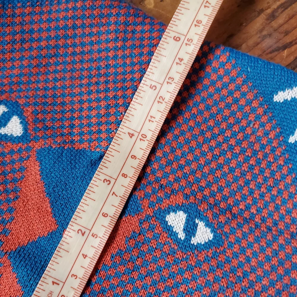 Patagonia Kids' Blue and Red Patterned Beanie - Picture 6 of 6